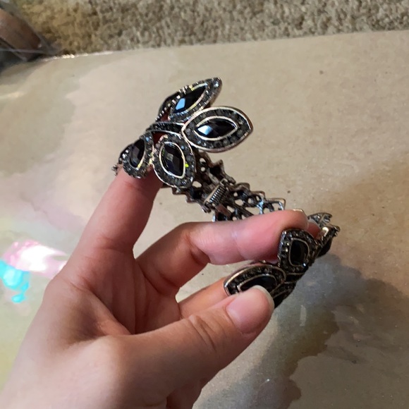 Hinge bracelet - Picture 3 of 4